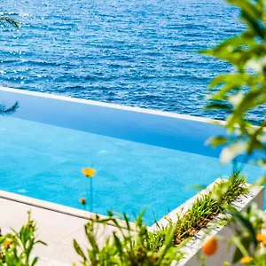 Isolina Hotel